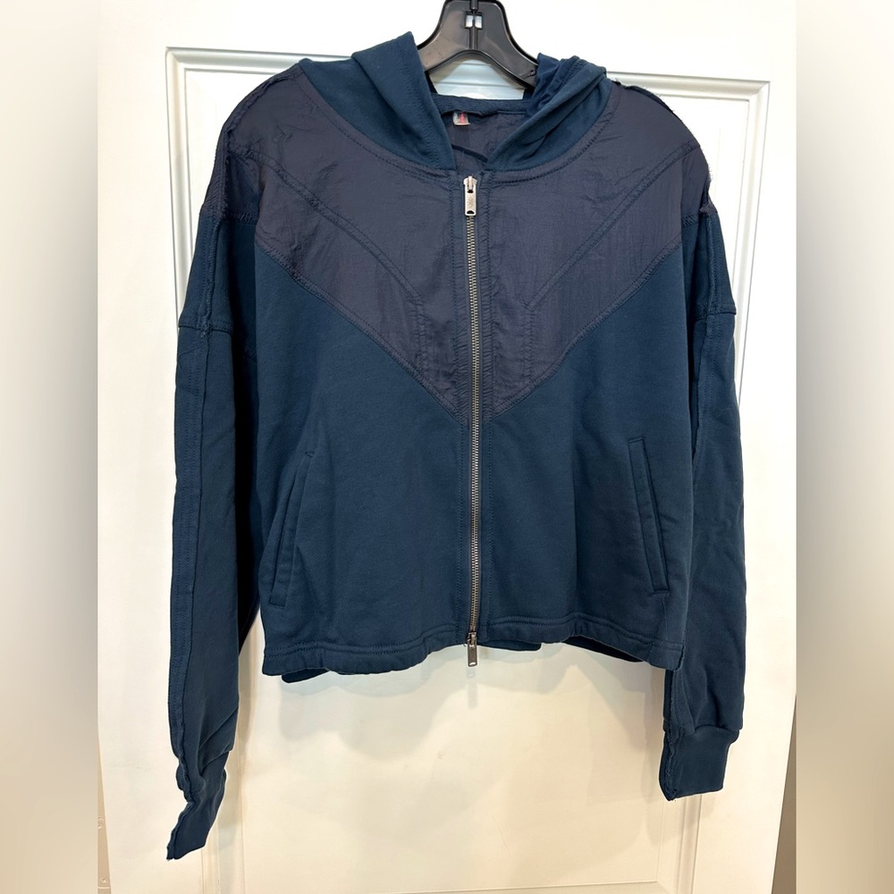 Free People movement lightweight zip up hoodie - Picture 2 of 11